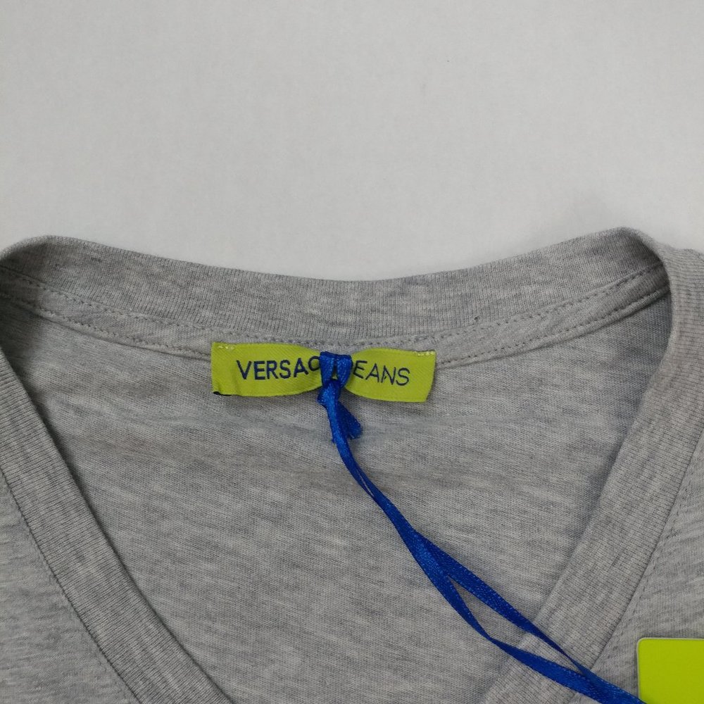 Versace Jeans V-Neck Short Sleeve Men T-Shirt L - Picture 5 of 10